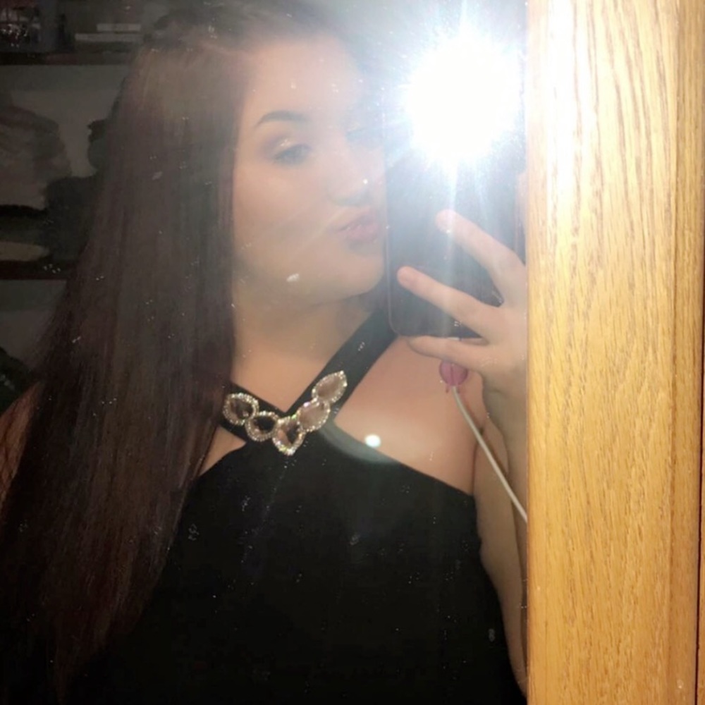 Meet your Posher, Olivia